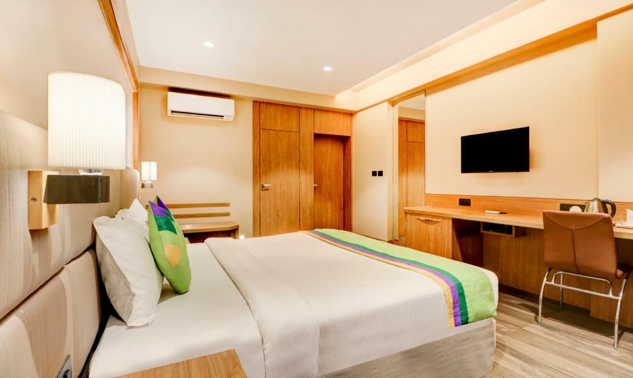 כלכותה Treebo Radhe Palace מראה חיצוני תמונה